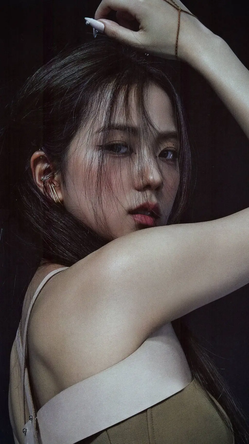 ai character: jisoo y tu background