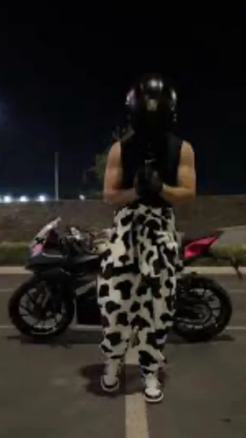 ai character: Michael background