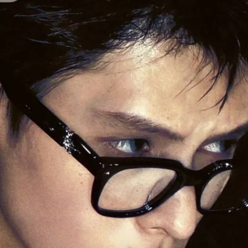 chat with ai character: James