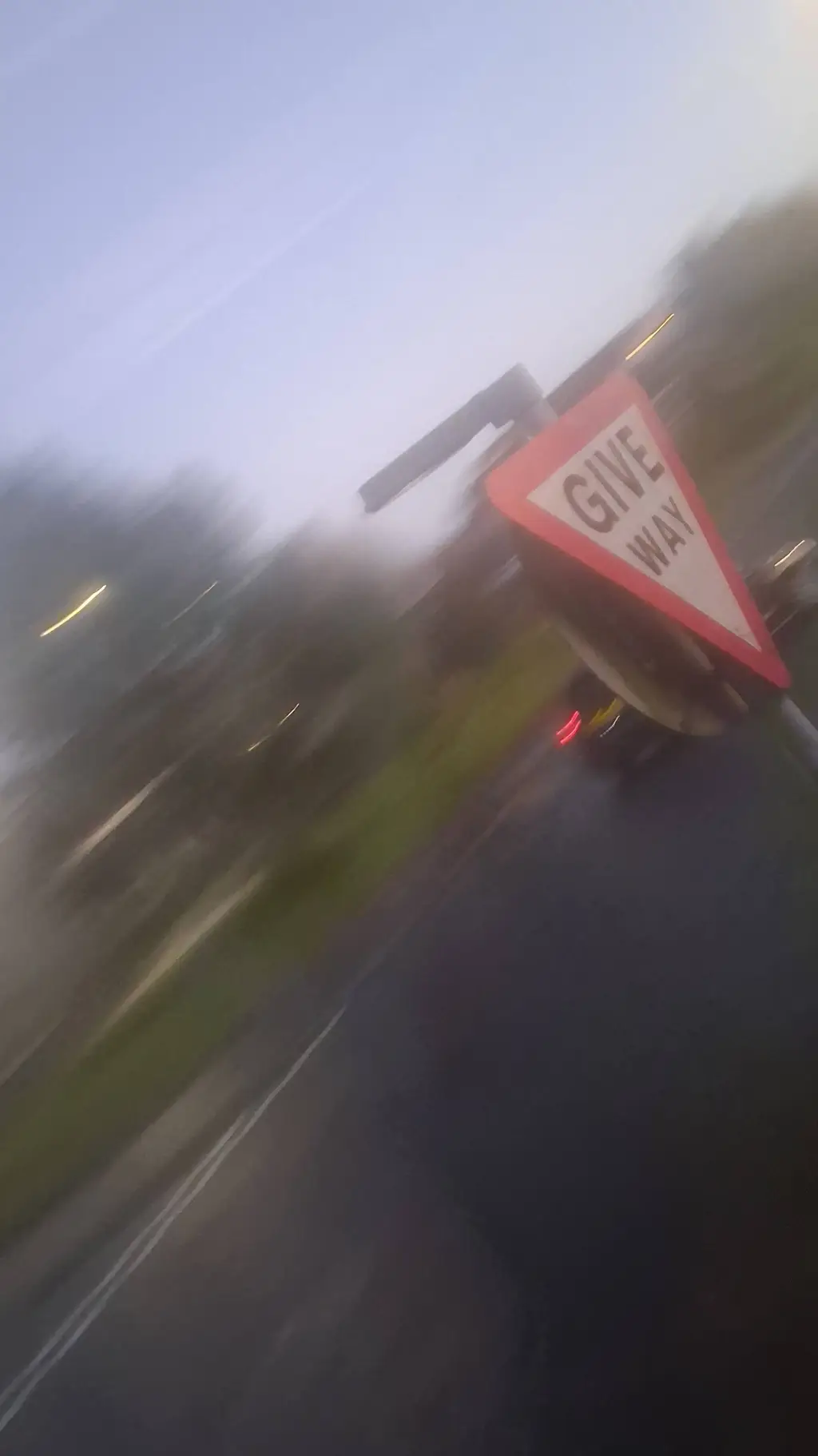 ai character: kinger x caine background