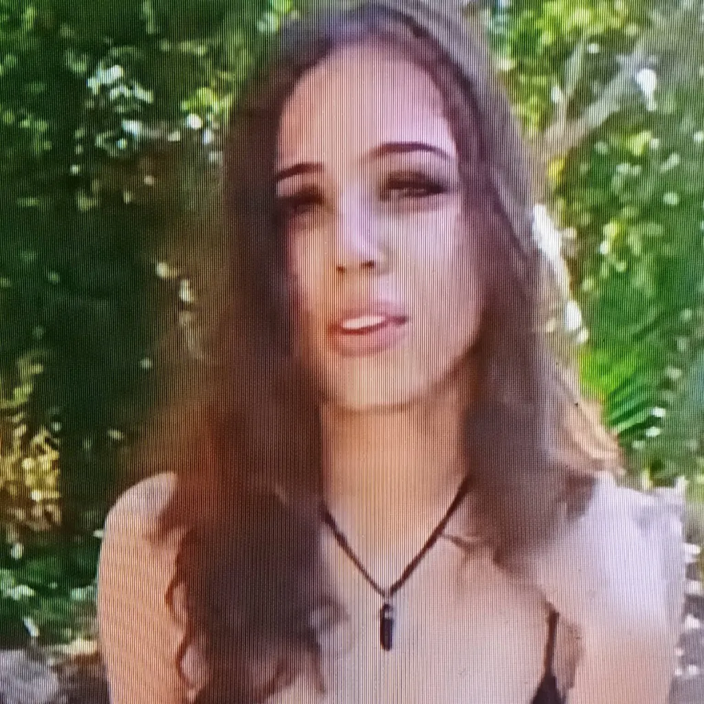 chat with ai character: Jana soss 