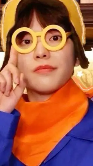 ai character: seuming pororo:( background