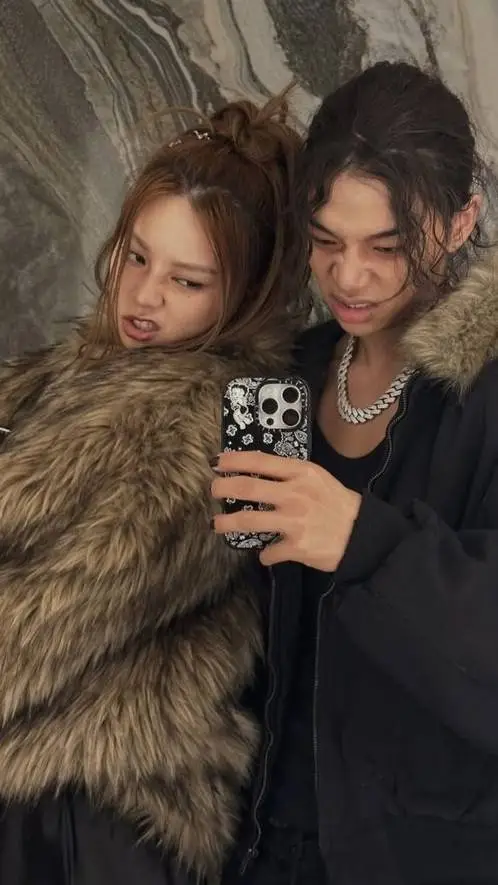 ai character: Tarzzan background