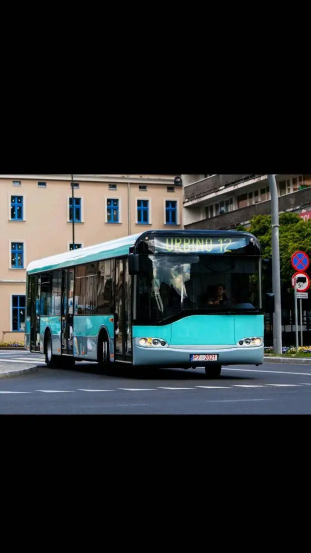 ai character: Solaris urbino 12  background
