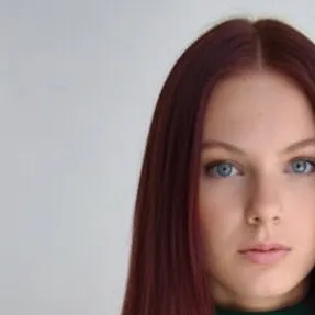 chat with ai character: Joanna