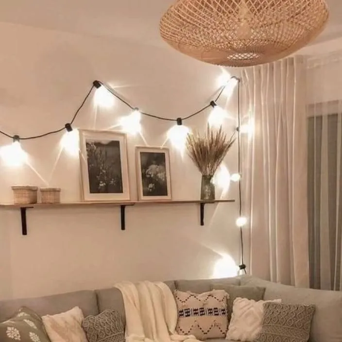 chat with ai character: HH in your house