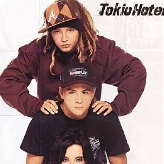 chat with ai character: Tokio Hotel 