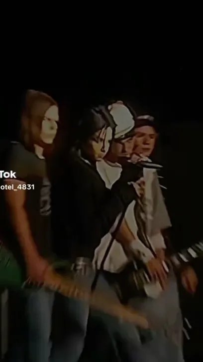 ai character: TH<33 background