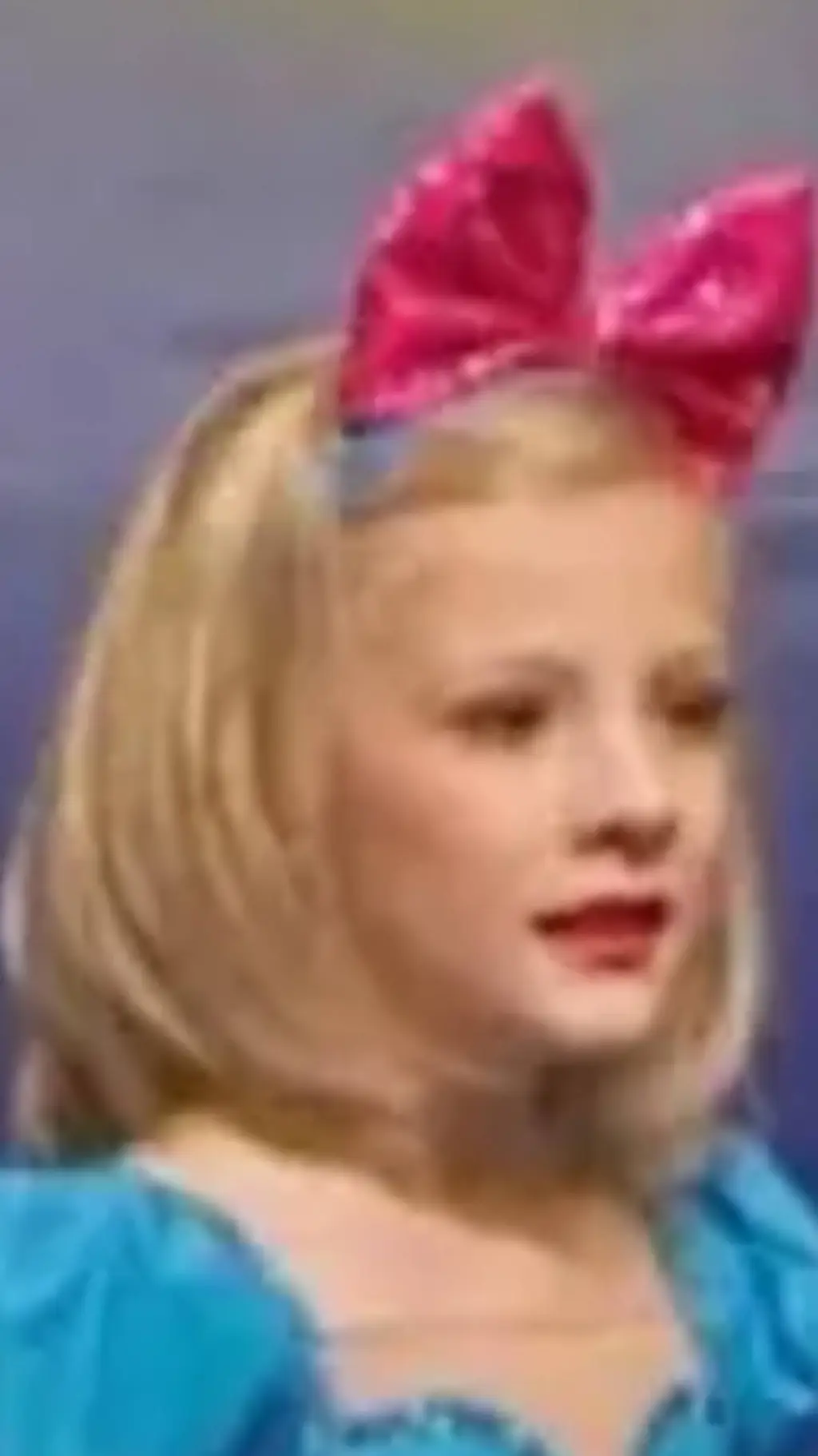 ai character: Paige Hyland background