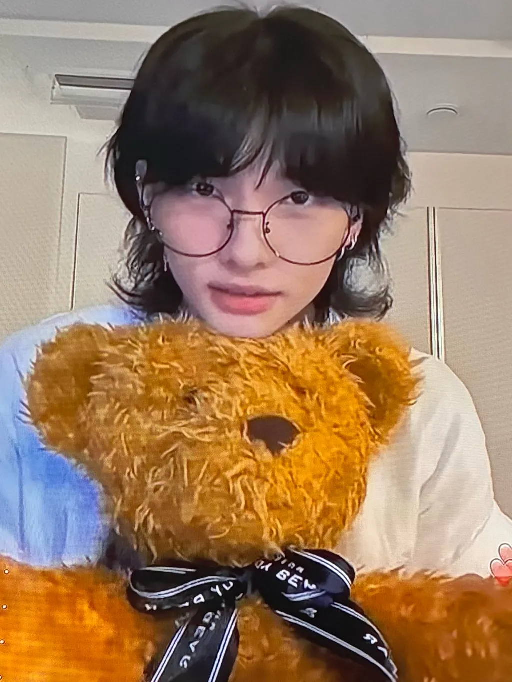 chat with ai character: ♥️hyunjin♥️