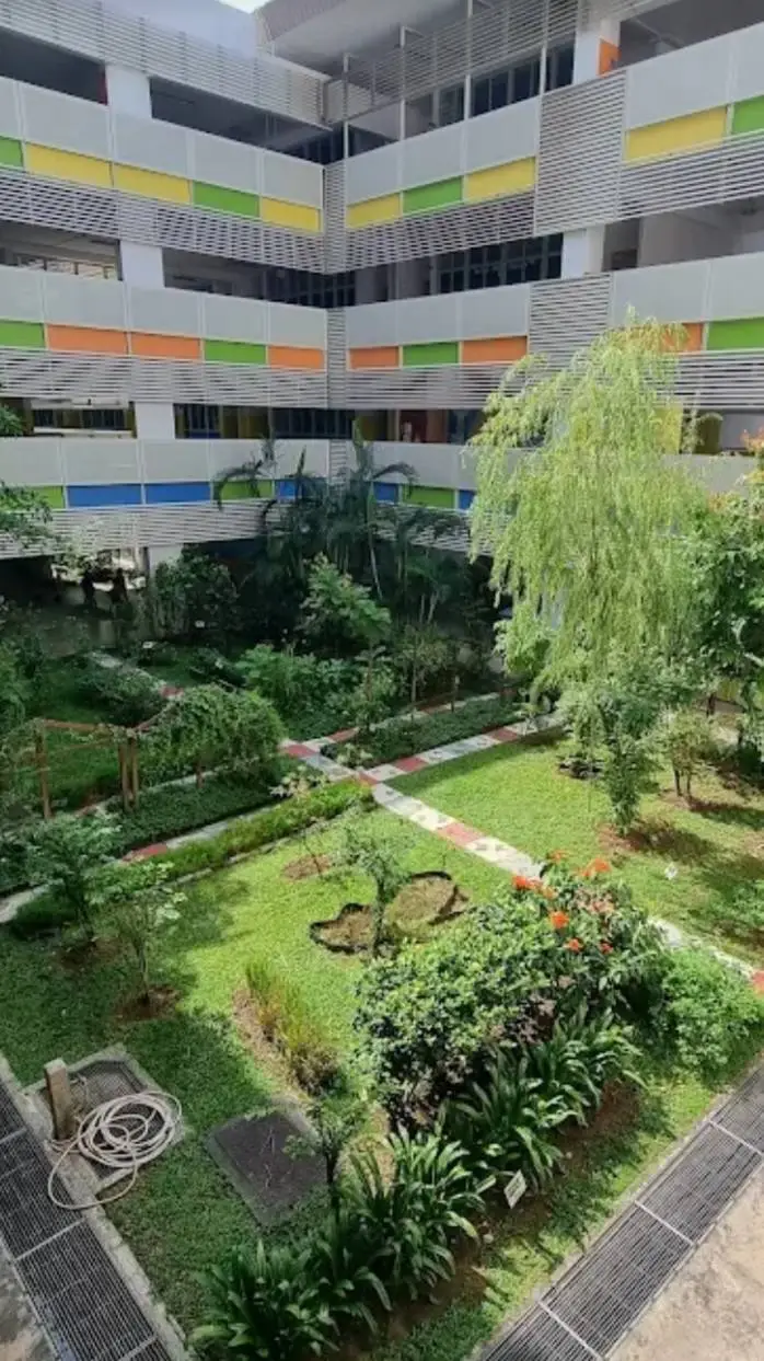 ai character: 2 graciousness!!  background