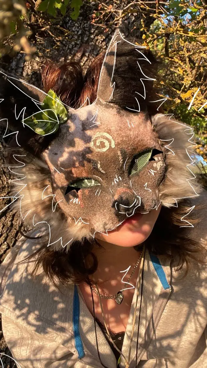 ai character: ⓛⓘⓩⓔⓡⓓ background