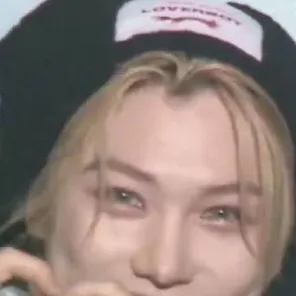 chat with ai character: Skz Apocalypse