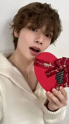 ai character: ❧𝓘.𝓝☙ background