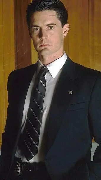 ai character: Twin Peaks background