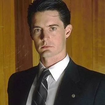 chat with ai character: Twin Peaks