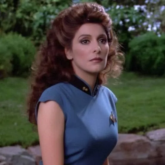 chat with ai character: Star Trek NG