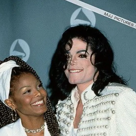chat with ai character: mj and janet
