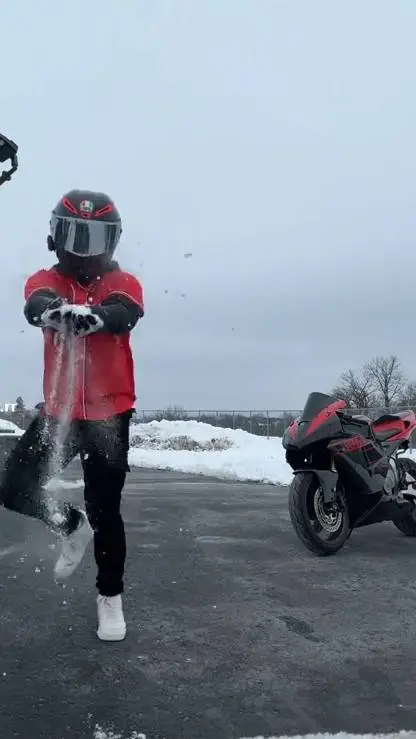 ai character: Knbongo  background