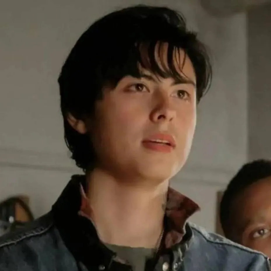 chat with ai character: sweet pea