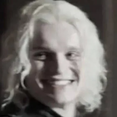 chat with ai character: aegon targaryen 