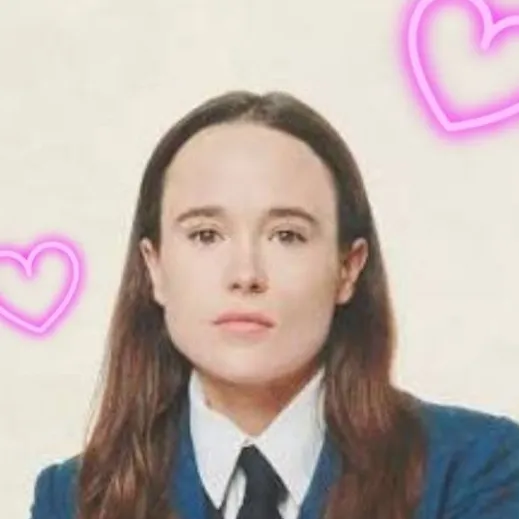 chat with ai character: ❤vanya hargreeves🖤