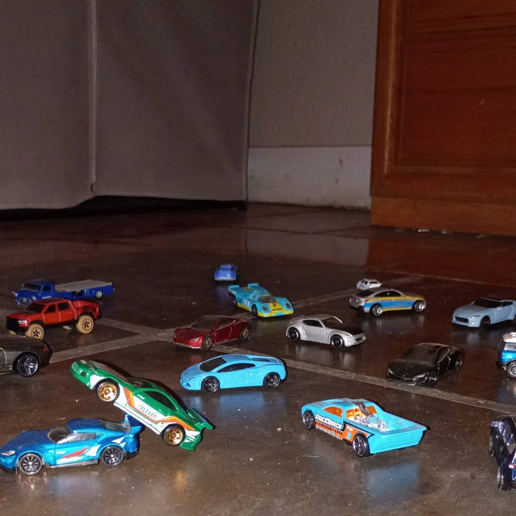 chat with ai character: IDK what I'm doin