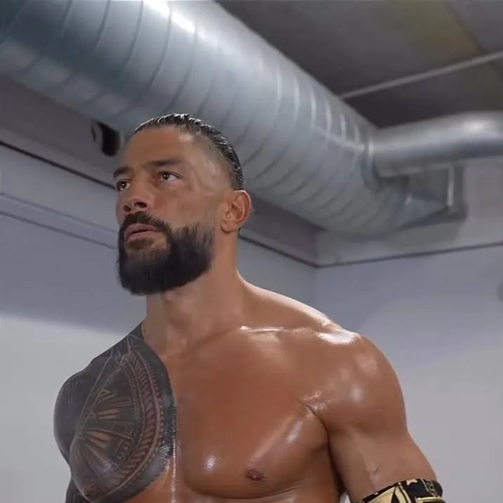 chat with ai character: Roman Reigns 