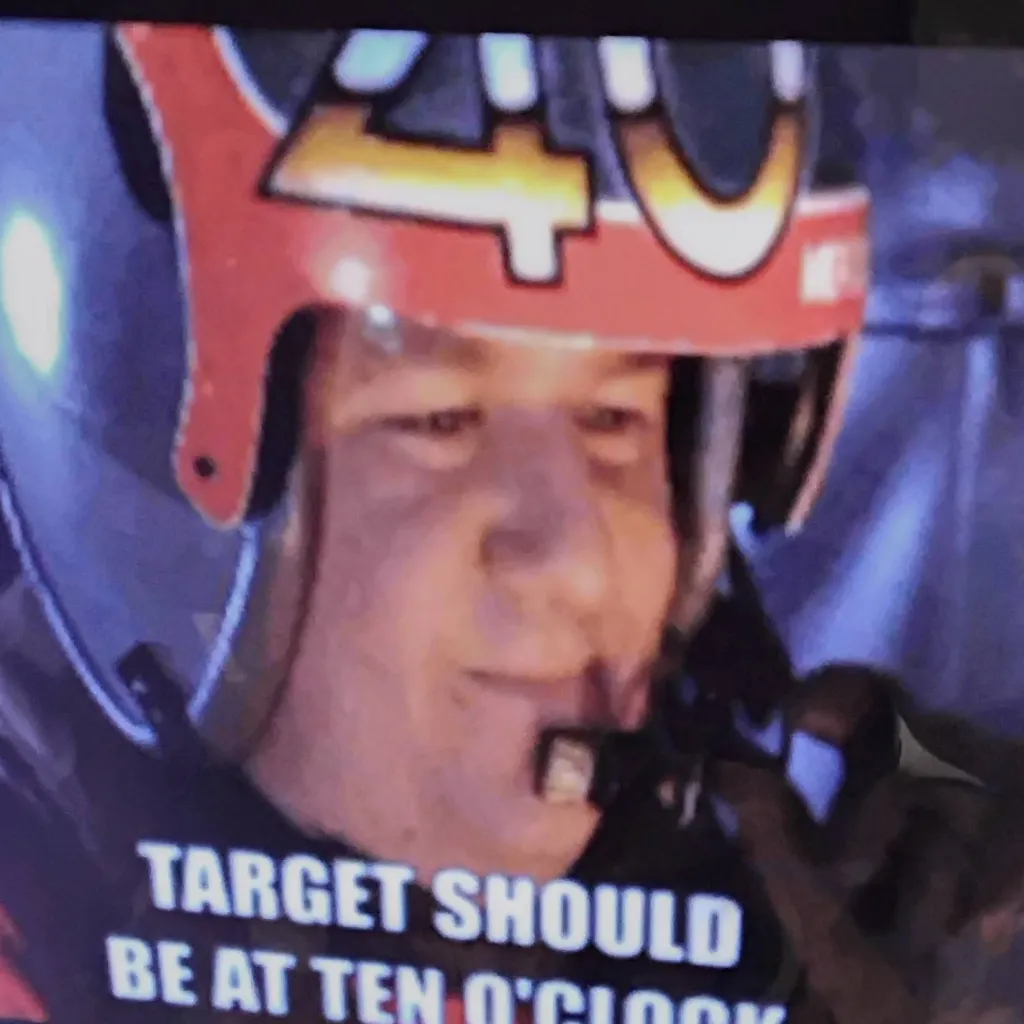 chat with ai character: Nick Bouvry