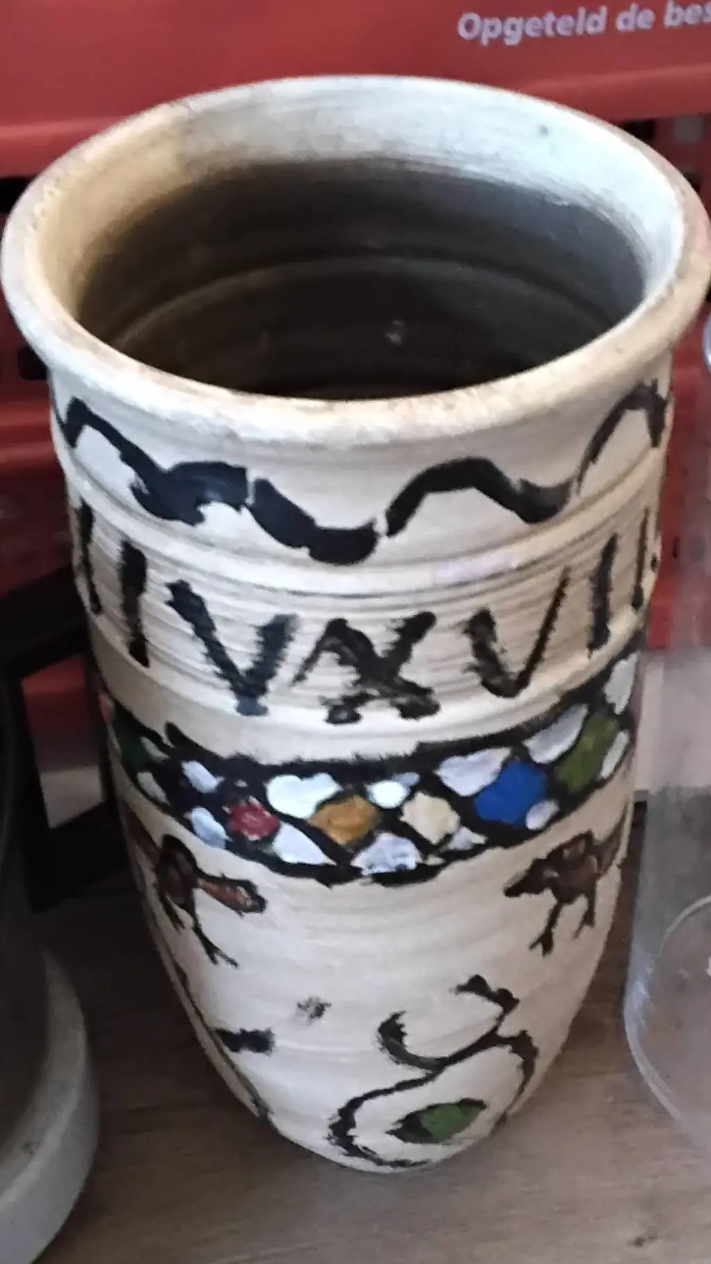 Talkie AI - Chat with Egyptian vase