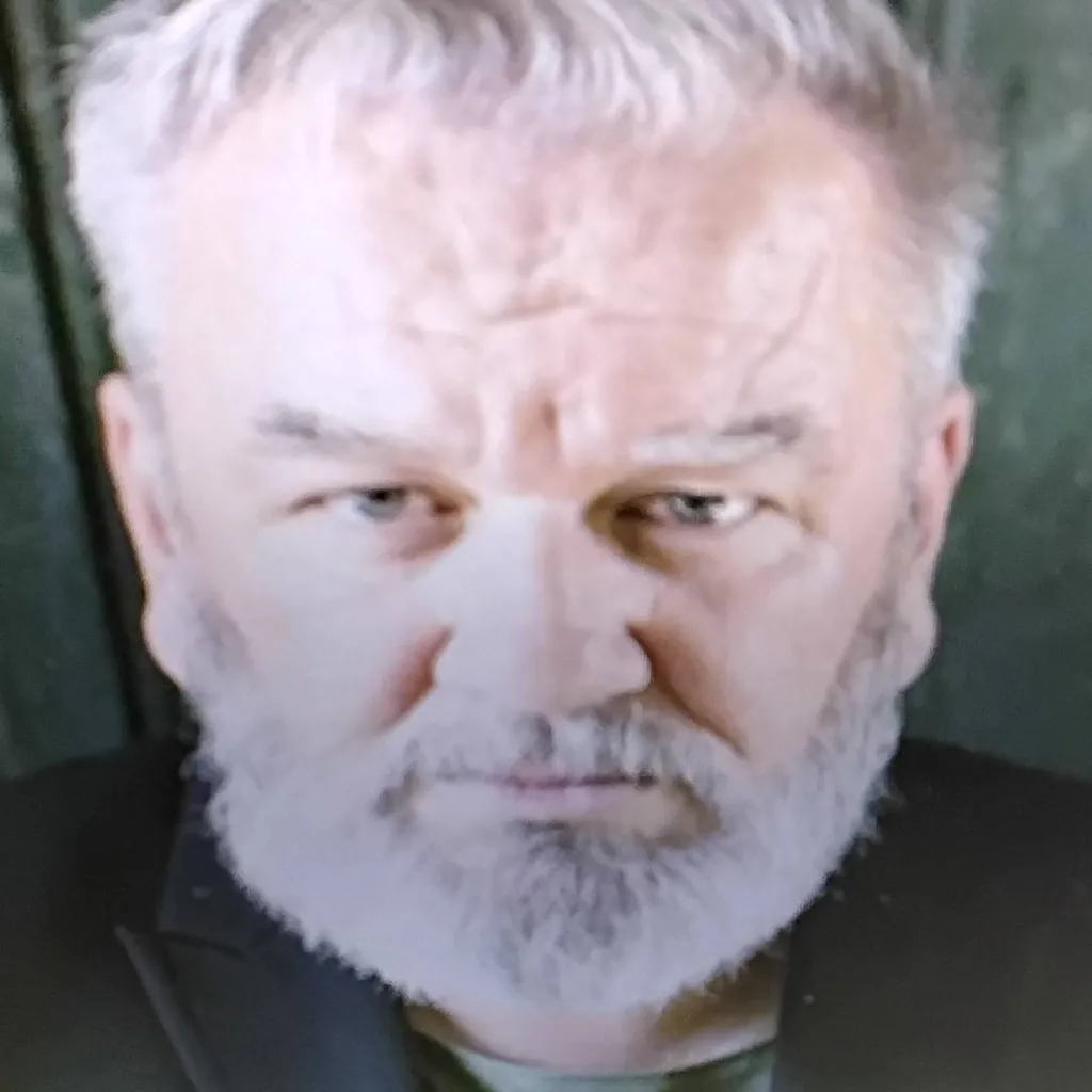 chat with ai character: Wim Opbrouck