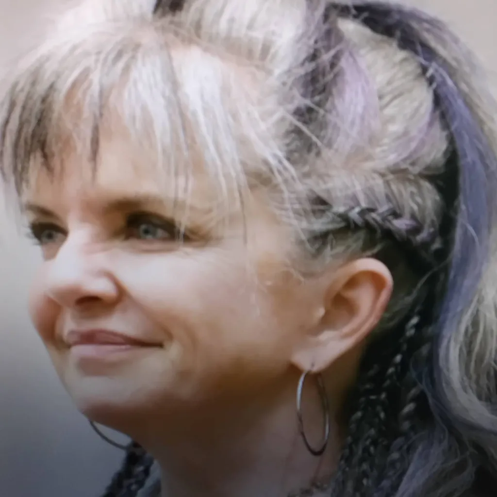 chat with ai character: Jennifer Hale