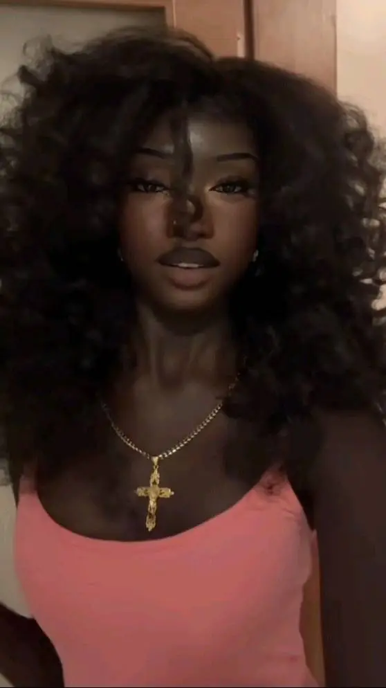 ai character: Taylor Swift background