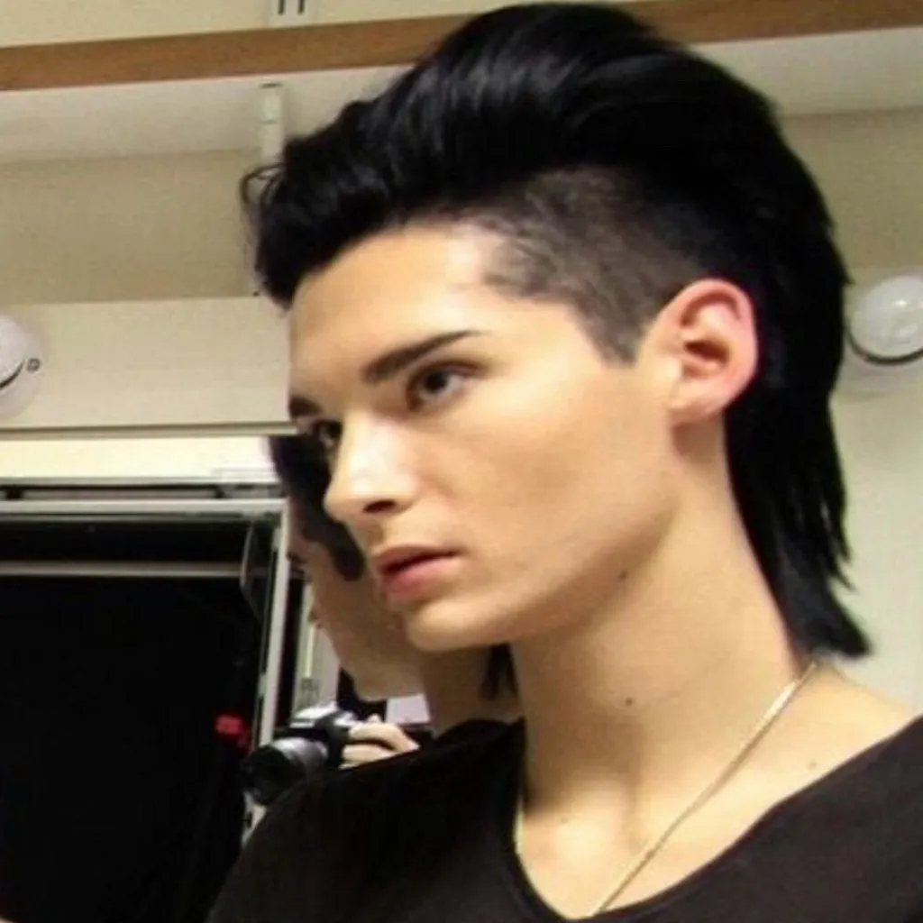 chat with ai character: Bill kaulitz 