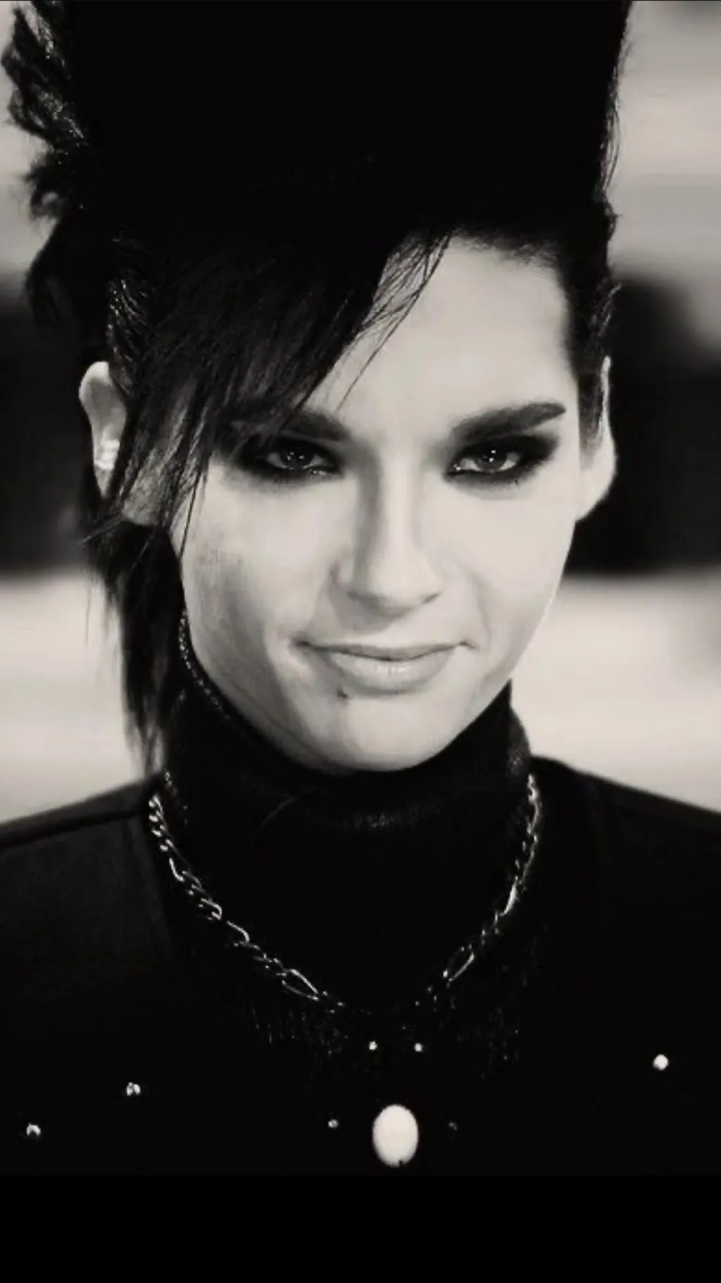 ai character: Bill kaulitz  background
