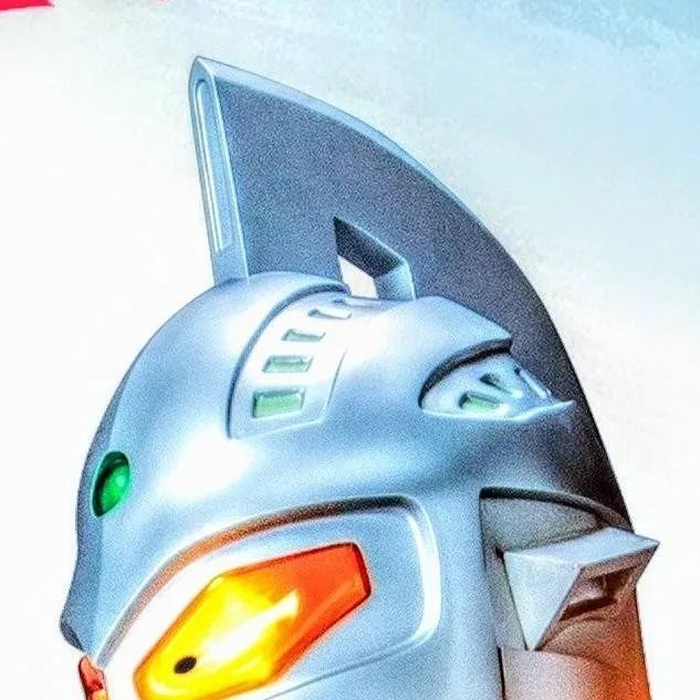 chat with ai character: ULTRASEVEN 