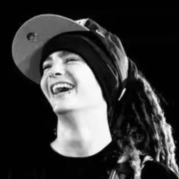chat with ai character: Tom Kaulitz 🩵