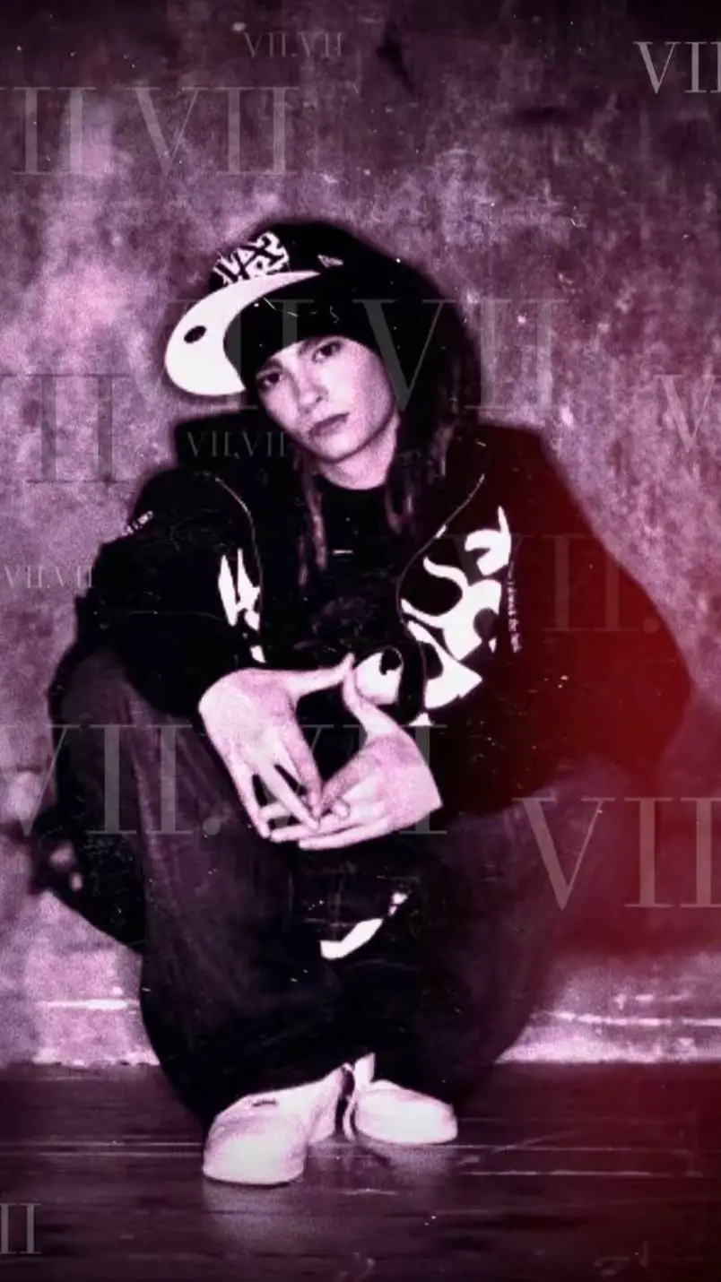 ai character: Tom Kaulitz 🫰 background