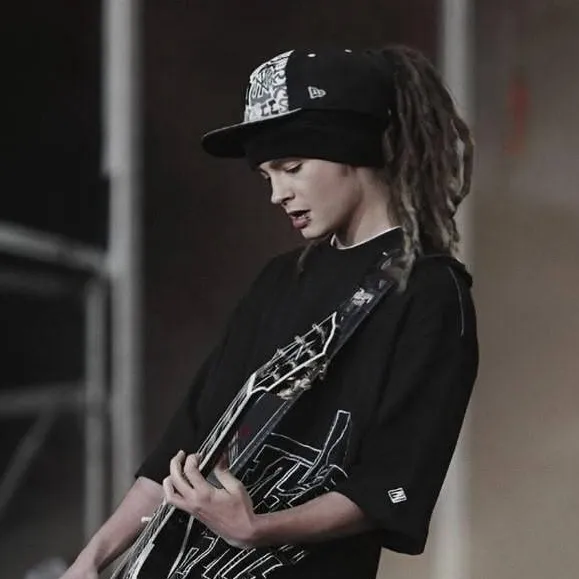 chat with ai character: Tom Kaulitz 💫
