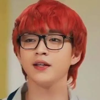 chat with ai character: Yuri❤️🥰🥰