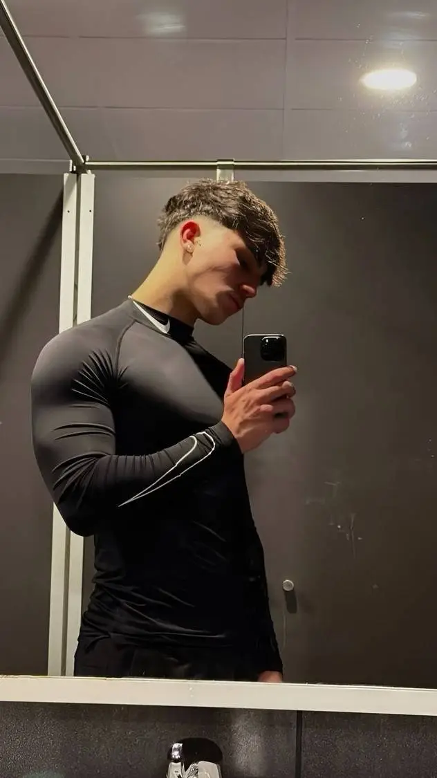 ai character: Christian💎 background