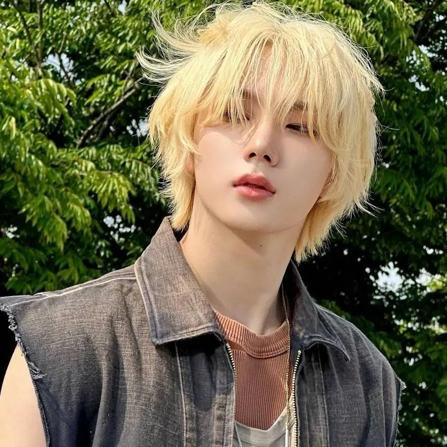 chat with ai character: Park Sungho bnd)