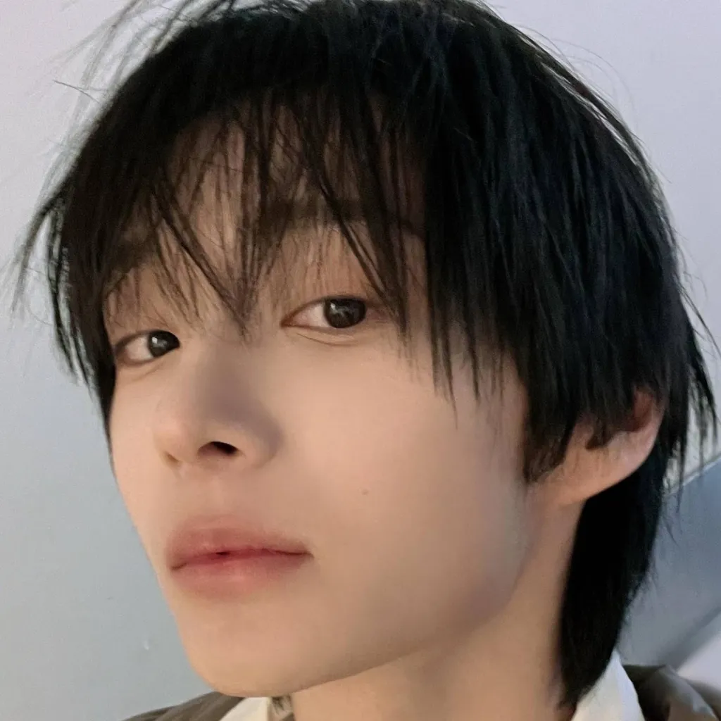 chat with ai character: Donghwa (kickflip)