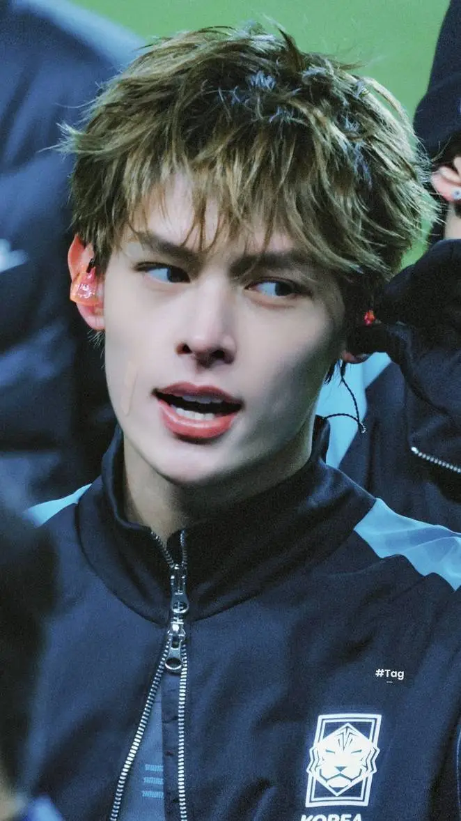 ai character: James cortis kpop background