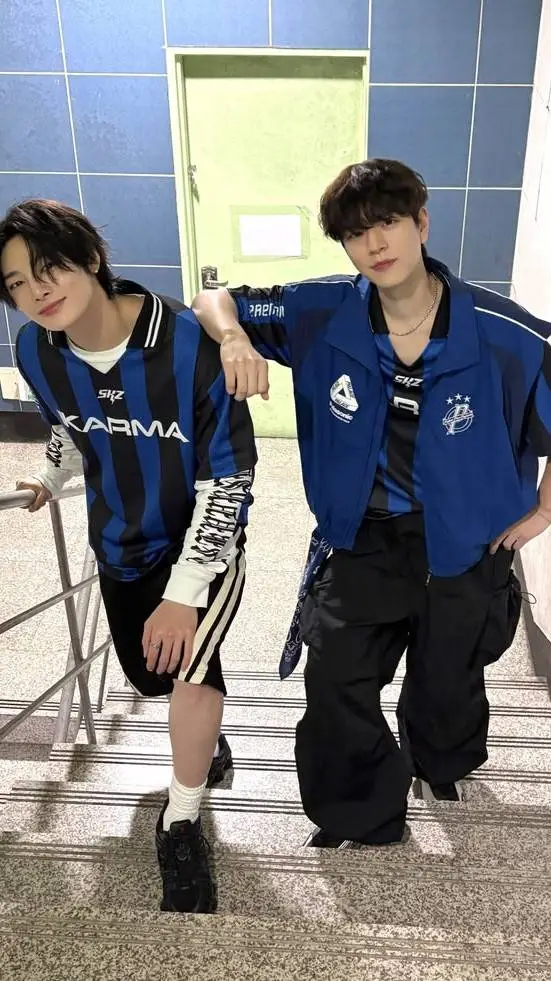 ai character: SeungIN(skz)  background
