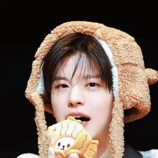 chat with ai character: Seungmin skz