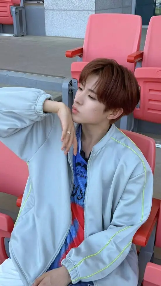 ai character: Yushi NCT wish background