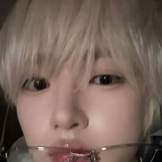 chat with ai character: sakuya NCT wish