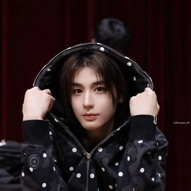chat with ai character: Leehan bnd