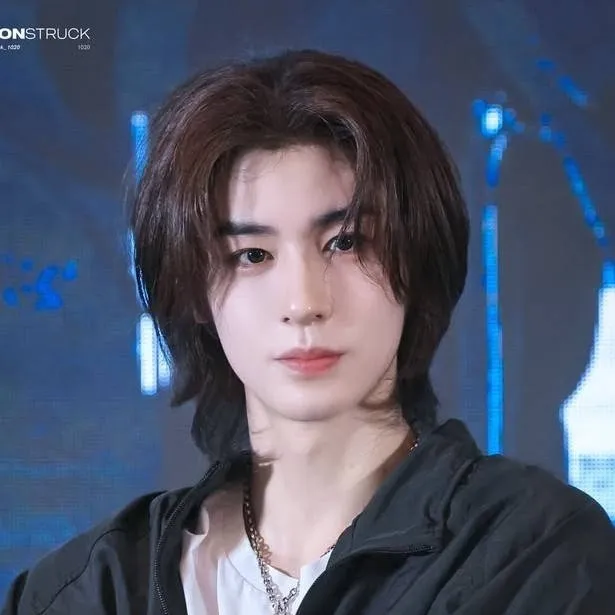 chat with ai character: Leehan bnd